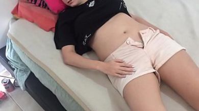 Паренек отжарил пьяную в жопу мамашку и кончил на булки