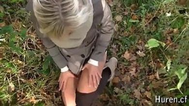 Пассажир с большим членом трахнул водительницу за городом