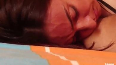 Предусмотрительный любовник снял, как он даёт на рот арабской неверной жене