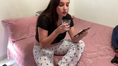 Брат усыпил и выебал спящую сестру