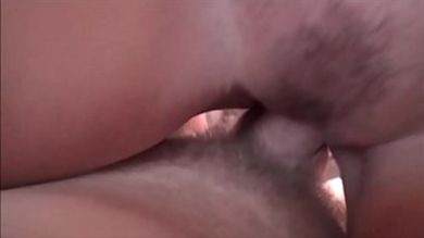 Сестра после колледжа отлизала волосатый зад брата и поеблась с ним в небритую письку